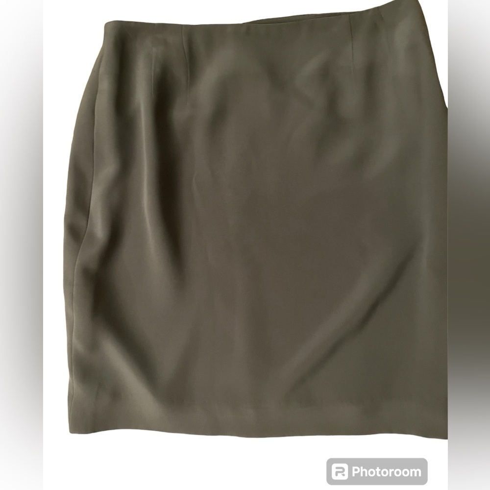 Gray silk Linda Allard Ellen Tracy skirt, 12.